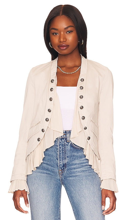 Free People Ruffles Romance Jacket in Neutral - Free People - Veste Romance à volants - Neutre - Free People 荷叶边浪漫中性夹克 - Free People Ruffles Romance Jacke in Neutral - Free People 러플 로맨스 재킷 - Giacca romantica con volant Free People in colore neutro