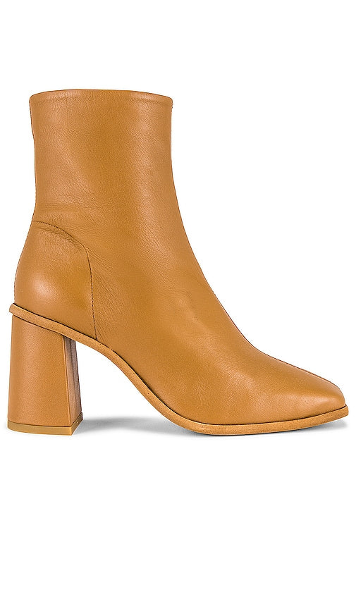 Free People Sienna Ankle Boot in Tan - Free People - Sienna - Bottines - Fauve - Free People Sienna 黄褐色踝靴 - Free People Sienna Stiefeletten in Hellbraun - Free People 탠 색상의 Sienna 앵클 부츠 - Stivaletto Free People Sienna color marrone chiaro