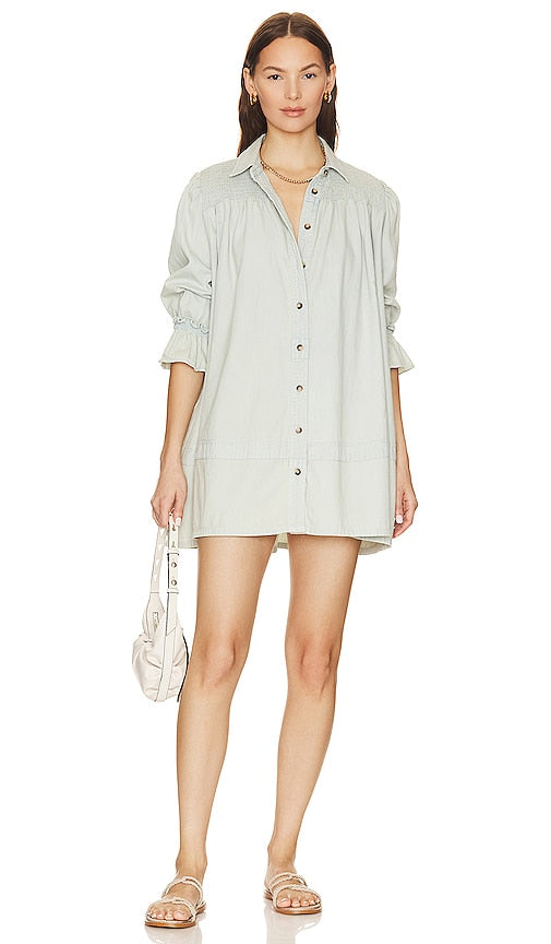 Free People Vanessa Denim Tunic in Baby Blue - Free People - Tunique en jean Vanessa - Bleu bébé - Free People Vanessa 淡蓝色牛仔长袍 - Free People Vanessa Denim-Tunika in Babyblau - Free People Vanessa 데님 튜닉 베이비 블루 색상 - Free People Tunica in denim Vanessa in celeste