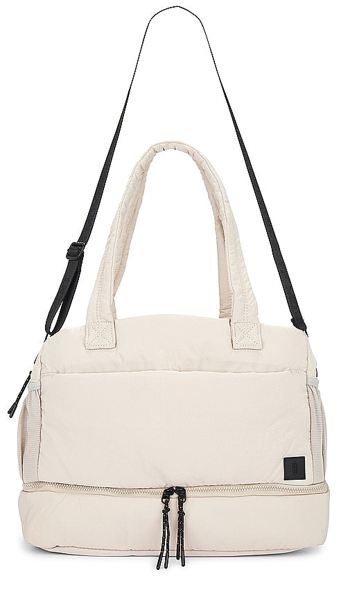 Free People X FP Movement MVP Duffle in Ivory - Free People X FP Movement MVP - Sac de sport - Ivoire - Free People X FP Movement MVP 象牙色行李袋 - Free People X FP Movement MVP Reisetasche in Elfenbein - Free People X FP Movement MVP 아이보리 더플 - Borsone MVP del movimento Free People X FP in avorio