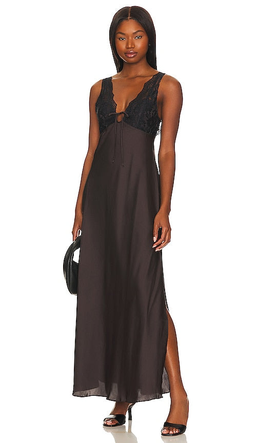 Free People x Intimately FP Country Side Maxi Slip In Hot Fudge in Chocolate - Free People x Intimately FP Country Side Maxi Slip In Hot Fudge au Chocolat - Free People x Intimates FP Country Side Maxi Slip 热巧克力软糖 - Free People x Intimately FP Country Side Maxi Slip In Hot Fudge in Schokolade - Free People x Intimately FP 컨트리 사이드 맥시 슬립 인 핫 퍼지 인 초콜릿 - Free People x Intimately FP Country Side Maxi Slip In Hot Fudge Al Cioccolato