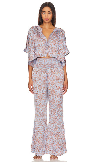 Free People x Intimately FP Misty Mornings Sleep Set In Blue Combo in Blue - Free People x Intimately FP Misty Mornings - Ensemble de nuit bleu combo en bleu - Free People x Intimately FP Misty Mornings 蓝色组合睡眠套装 蓝色 - Free People x Intimately FP Misty Mornings Schlafset in Blau, Kombination in Blau - Free People x Intimately FP Misty Mornings 수면 세트 블루 색상 콤보 - Free People x Intimately FP Misty Mornings Sleep Set in blu Combo in blu
