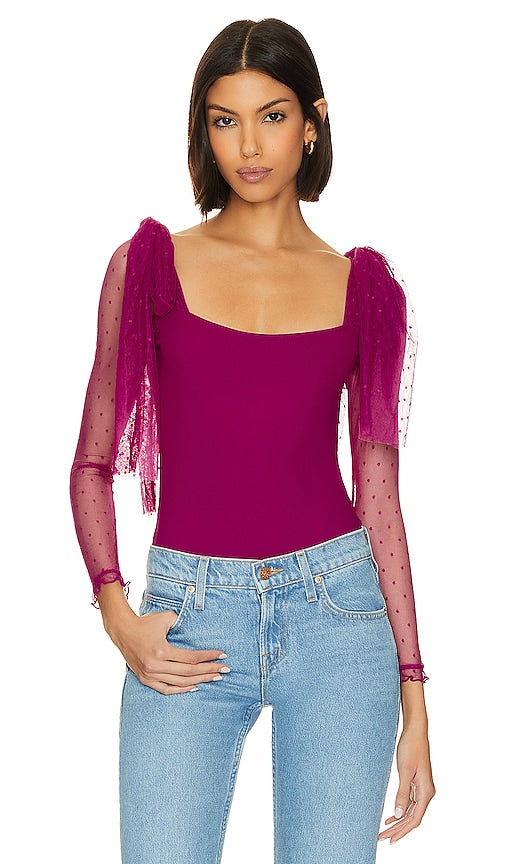 Free People x Intimately FP Tongue Tied Bodysuit in Fuchsia - Free People x Intimately FP - Body noué avec languette - Fuchsia - Free People x Intimately FP 紫红色舌系连体衣 - Free People x Intimately FP Zungengebundener Body in Fuchsia - Free People x Intimately FP 텅 타이 바디수트 - Body Free People x Intimately FP con linguetta legata in fucsia