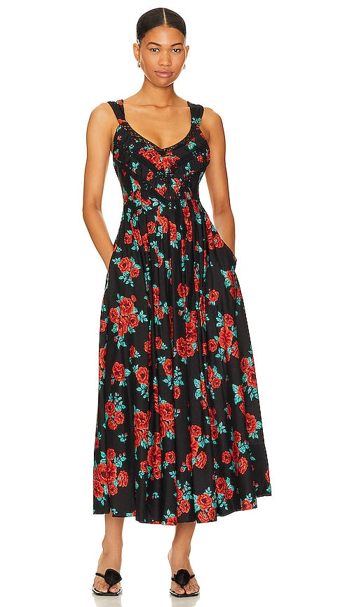 Free People x Revolve Lovers Heart Midi in Black - Free People x Revolve Lovers Heart Midi en noir - Free People x Revolve Lovers Heart 黑色迷笛 - Free People x Revolve Lovers Heart Midi in Schwarz - Free People x Revolve Lovers 하트 미디 블랙 색상 - Free People x Revolve Lovers Heart Midi in nero