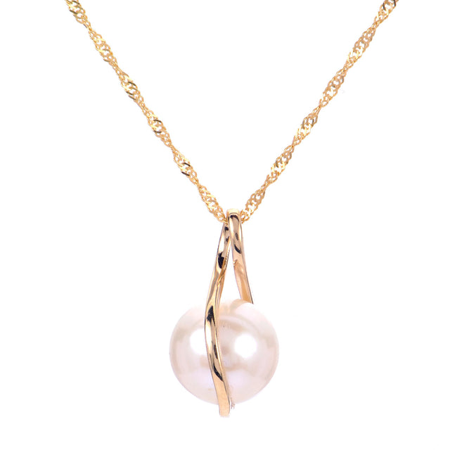 Freshwater Cultured Pearl Yellow Gold Twist Pendant Necklace
