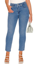 Good American Good Straight With Split Back Pockets in Blue