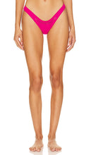 GIGI C Jaclyn Bikini Bottom in Fuchsia - Bas de bikini GIGI C Jaclyn en fuchsia - GIGI C Jaclyn 紫红色比基尼泳裤 - GIGI C Jaclyn Bikinihose in Fuchsia - GIGI C Jaclyn 비키니 하의 - Slip bikini GIGI C Jaclyn in fucsia