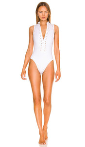 GIGI C Mathilda One Piece in White - GIGI C Mathilda une pièce en blanc - GIGI C 玛蒂尔达 白色一件 - GIGI C Mathilda Einteiler in Weiß - GIGI C Mathilda 원피스 화이트 색상 - GIGI C Mathilda Costume intero in bianco
