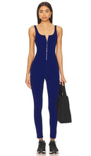 GIGI C Merit Jumpsuit in Blue - Combinaison GIGI C Merit en bleu - GIGI C Merit 蓝色连身裤 - GIGI C Merit Overall in Blau - GIGI C MERIT 점프수트블루 색상 - Tuta GIGI C Merit in blu
