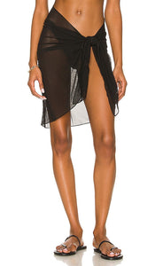 GIGI C Willa Sarong in Black - GIGI C Willa Paréo en Noir - GIGI C Willa 黑色纱笼 - GIGI C Willa Sarong in Schwarz - GIGI C WILLA 사롱 블랙 색상 - GIGI C Willa Sarong in nero