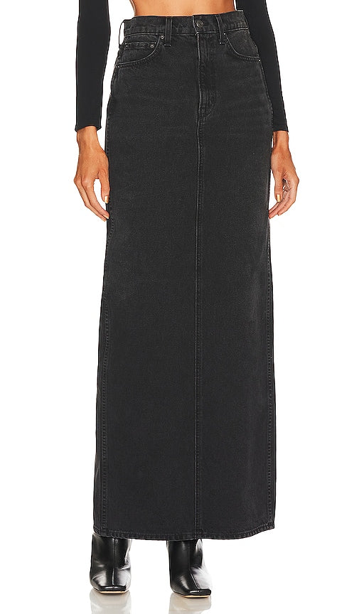GRLFRND Amara Maxi Pencil Skirt with Back Slit in Black - GRLFRND - Amara - Jupe crayon longue avec fente au dos - Noir - GRLFRND Amara 黑色后开衩长铅笔裙 - GRLFRND Amara Maxi-Bleistiftrock mit Rückenschlitz in Schwarz - GRLFRND 아마라 맥시 펜슬 스커트, 백 슬릿 블랙 색상 - GRLFRND Amara Maxi gonna a tubino con spacco sul retro in nero