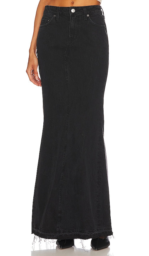GRLFRND Ariana Flared Maxi Skirt in Black - GRLFRND - Jupe longue évasée Ariana en noir - GRLFRND Ariana 黑色喇叭长裙 - GRLFRND Ariana ausgestellter Maxirock in Schwarz - GRLFRND Ariana 플레어 맥시 스커트 - GRLFRND Gonna lunga svasata Ariana in nero