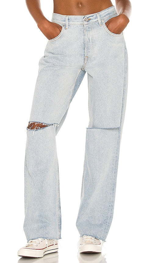 GRLFRND Bella Low Rise Boyfriend in Blue - GRLFRND Bella Boyfriend taille basse en bleu - GRLFRND Bella 低腰男友蓝色衣服 - GRLFRND Bella Low Rise Boyfriend in Blau - GRLFRND Bella 로우라이즈 보이프렌드 in 블루 - GRLFRND Bella fidanzato a vita bassa in blu