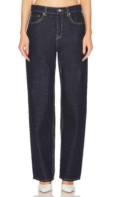 GRLFRND Bella Low Rise Boyfriend in Blue - GRLFRND Bella Boyfriend taille basse en bleu - GRLFRND Bella 低腰男友蓝色衣服 - GRLFRND Bella Low Rise Boyfriend in Blau - GRLFRND Bella 로우라이즈 보이프렌드 in 블루 - GRLFRND Bella fidanzato a vita bassa in blu