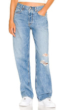 GRLFRND Bella Low Rise Boyfriend in Blue - GRLFRND Bella Boyfriend taille basse en bleu - GRLFRND Bella 低腰男友蓝色衣服 - GRLFRND Bella Low Rise Boyfriend in Blau - GRLFRND Bella 로우라이즈 보이프렌드 in 블루 - GRLFRND Bella fidanzato a vita bassa in blu