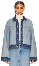 GRLFRND Christi Oversized Reversible Denim Jacket in Blue - GRLFRND Christi - Veste en jean réversible surdimensionnée en bleu - GRLFRND Christi 蓝色超大双面牛仔夹克 - GRLFRND Christi übergroße Wende-Jeansjacke in Blau - GRLFRND Christi 오버사이즈 리버서블 데님 재킷블루 색상 - GRLFRND Giacca di jeans reversibile oversize Christi in blu