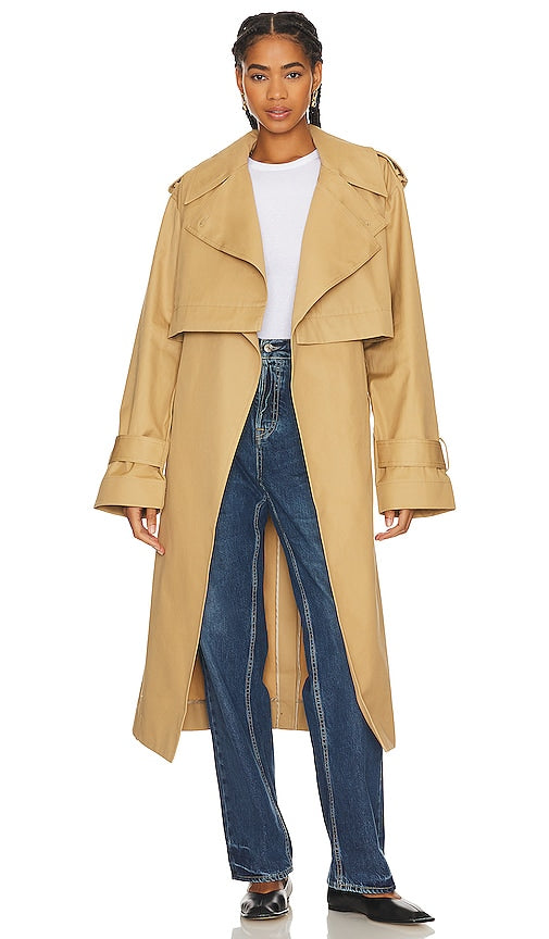 GRLFRND The Convertible Trench Coat in Tan - GRLFRND Le trench convertible en beige - GRLFRND 棕褐色两用风衣 - GRLFRND Der wandelbare Trenchcoat in Hellbraun - GRLFRND 탠 색상의 컨버터블 트렌치코트 - GRLFRND Il trench convertibile in marrone chiaro