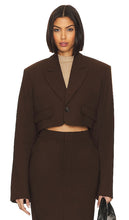 GRLFRND The Cropped Blazer in Brown - GRLFRND Le blazer court en marron - GRLFRND 棕色短款西装外套 - GRLFRND Der kurze Blazer in Braun - GRLFRND 브라운 크롭 블레이저 색상 - GRLFRND Il blazer corto in marrone