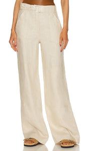GRLFRND The Linen Cargo Pant in Neutral - GRLFRND Le pantalon cargo en lin en neutre - GRLFRND 中性色亚麻工装裤 - GRLFRND Die Leinen-Cargohose in Neutral - GRLFRND THE 린넨 카고 팬츠 - GRLFRND I pantaloni cargo in lino in colore neutro