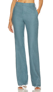 GRLFRND The Linen Flared Pant in Blue - GRLFRND Le pantalon évasé en lin en bleu - GRLFRND 蓝色亚麻喇叭裤 - GRLFRND Die Leinen-Schlaghose in Blau - GRLFRND 더 리넨 플레어 팬츠 블루 색상 - GRLFRND Il pantalone svasato in lino in blu