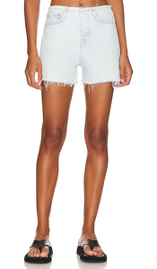 GRLFRND Sydney Mid Rise Frayed Waist Short in Blue - GRLFRND Sydney - Short effiloché taille mi-haute à taille moyenne - Bleu - GRLFRND Sydney 蓝色中腰磨边短裤 - GRLFRND Sydney Shorts mit mittelhohem Bund und ausgefranster Taille in Blau - GRLFRND 시드니 미드 라이즈 프레이드 웨이스트 쇼트 블루 색상 - GRLFRND Pantaloncini Sydney a vita media sfilacciata in blu