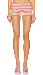 GUIZIO Knit Side Tie Short in Pink - Short en tricot noué sur le côté GUIZIO en rose - GUIZIO 粉色针织侧系带短裤 - GUIZIO Strickshorts mit seitlicher Bindung in Rosa - GUIZIO 니트 사이드 타이 쇼트핑크 색상 - GUIZIO Pantaloncini con lacci laterali in maglia in rosa