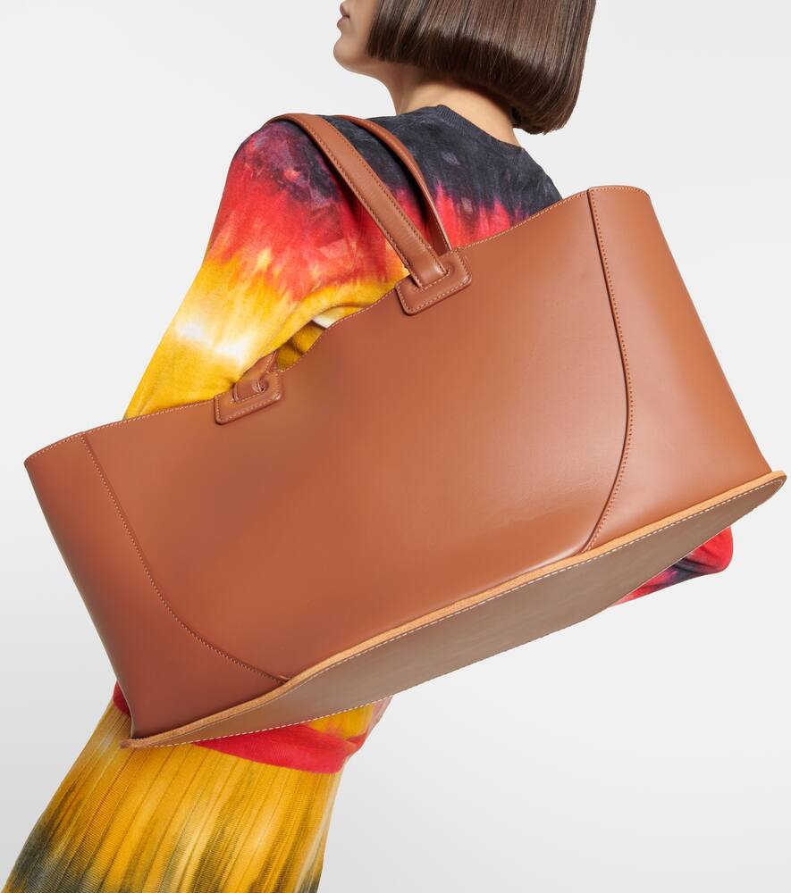 Gabriela Hearst Coyote leather tote bag