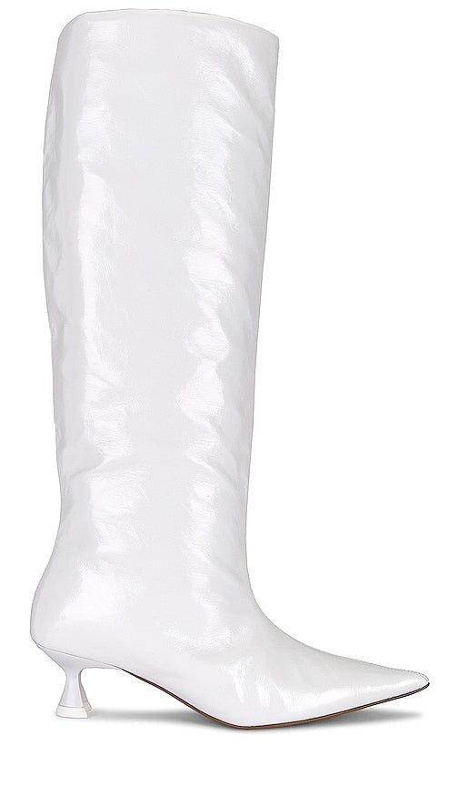 Ganni Soft Slouchy Boot in Ivory - Botte souple souple Ganni en ivoire - Ganni 象牙色柔软休闲靴子 - Ganni Soft Slouchy Boot in Elfenbein - Ganni 소프트 슬러치 부츠 아이보리 색상 - Stivale morbido e morbido Ganni in avorio