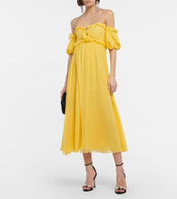 Giambattista Valli Off-the-shoulder silk gown