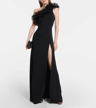 Giambattista Valli One-shoulder gown