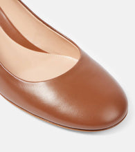Gianvito Rossi 45 leather pumps