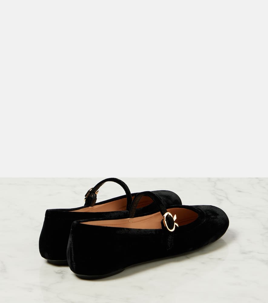 Gianvito Rossi Carla velvet ballet flats
