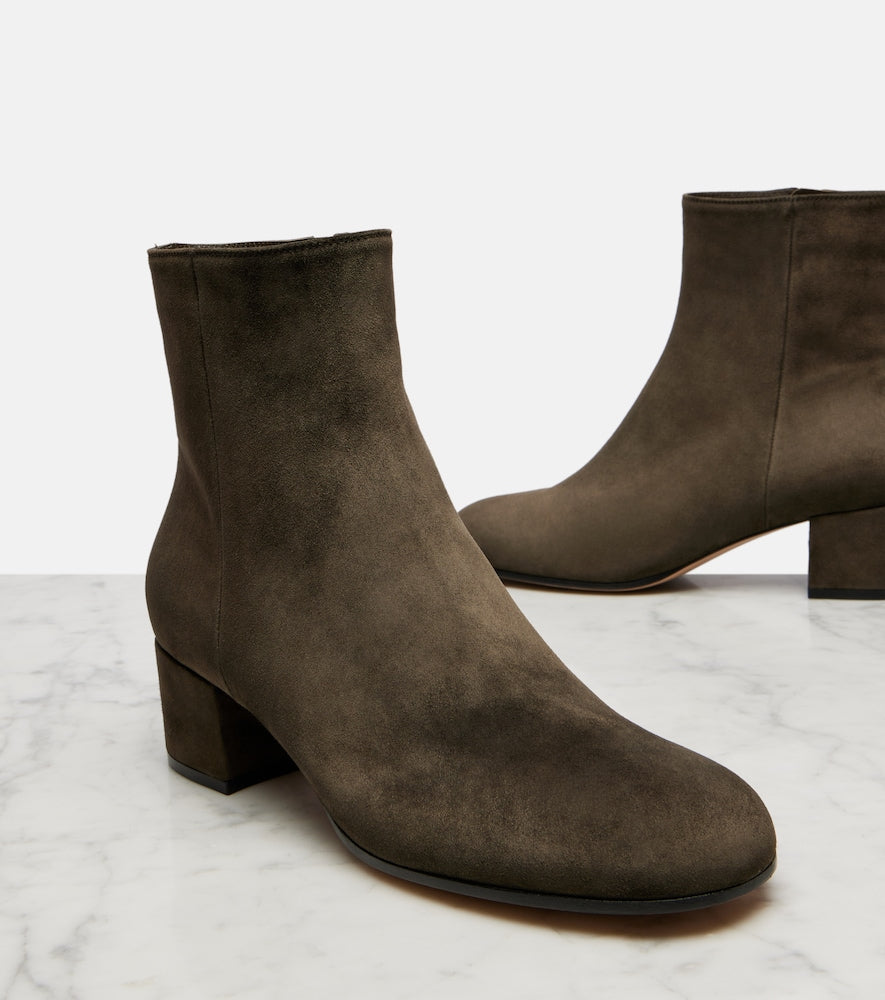 Gianvito Rossi Joelle 45 suede ankle boots