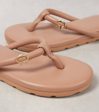 Gianvito Rossi Juno leather thong sandals