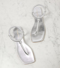 Gianvito Rossi Juno metallic leather thong sandals