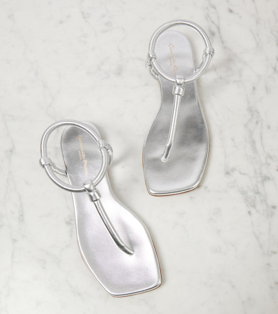 Gianvito Rossi Juno metallic leather thong sandals