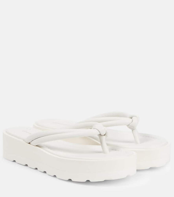 Gianvito Rossi Leather thong sandal