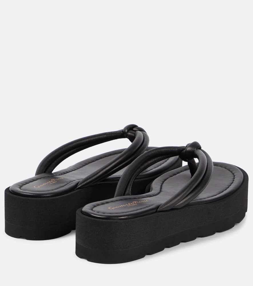 Gianvito Rossi Leather thong sandals