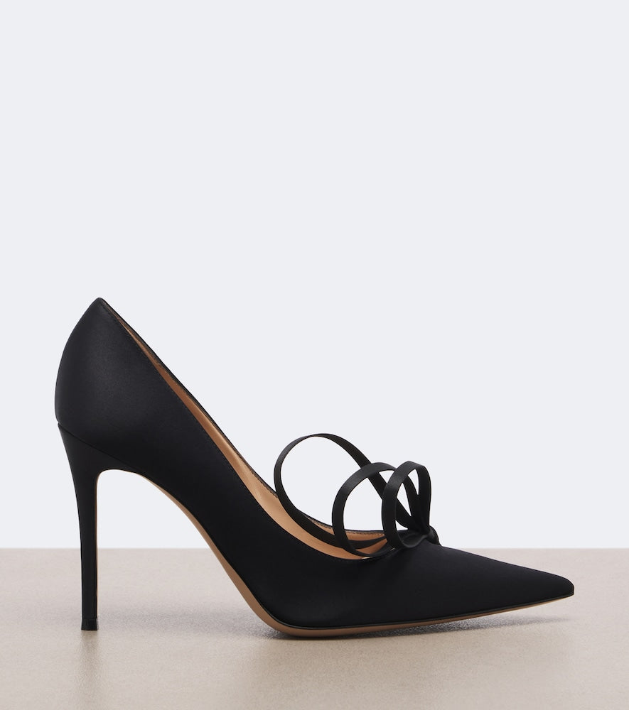 Black Gianvito Rossi Bow-detail satin pumps - High-Heel Pumps