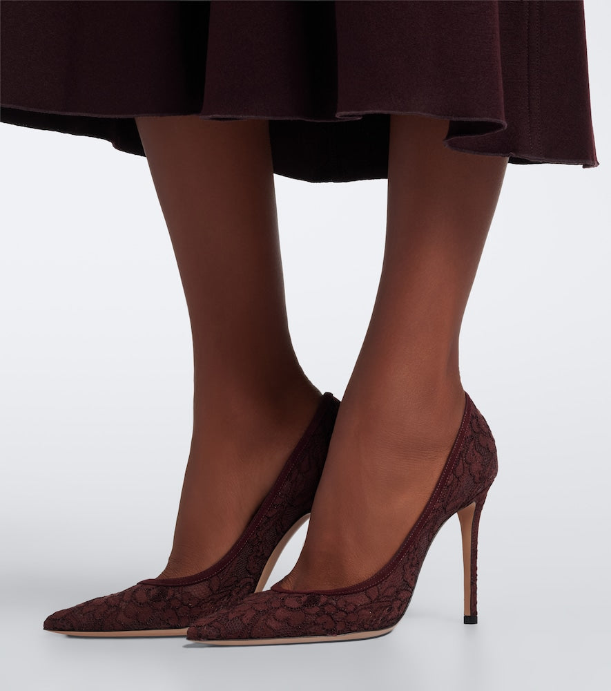 Gianvito Rossi Claudia suede-trimmed lace pumps in Burgundy - High-Heel Pumps