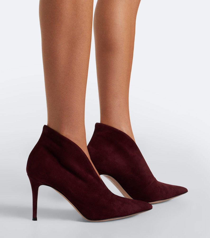 Gianvito Rossi Vania suede pumps in Burgundy - Mid Heel Pumps
