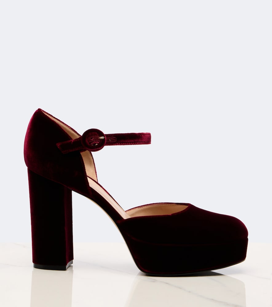 Gianvito Rossi Velvet platform pumps in Burgundy - High-Heel Pumps