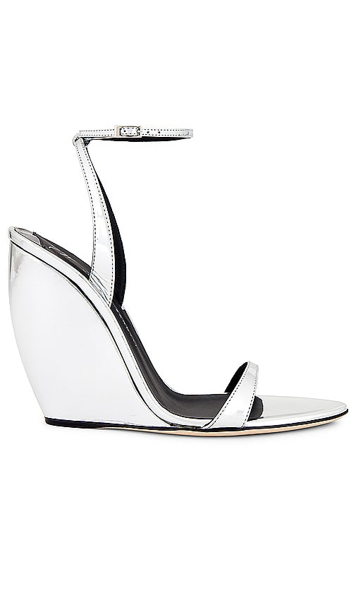 Giuseppe Zanotti Clandestino 105 Sandal in Metallic Silver - Giuseppe Zanotti Sandale Clandestino 105 en argent métallisé - Giuseppe Zanotti Clandestino 105 金属银凉鞋 - Giuseppe Zanotti Clandestino 105 Sandale in Metallic-Silber - Giuseppe Zanotti Clandestino 105 메탈릭 실버 샌들 - Sandalo Giuseppe Zanotti Clandestino 105 in Argento Metallizzato
