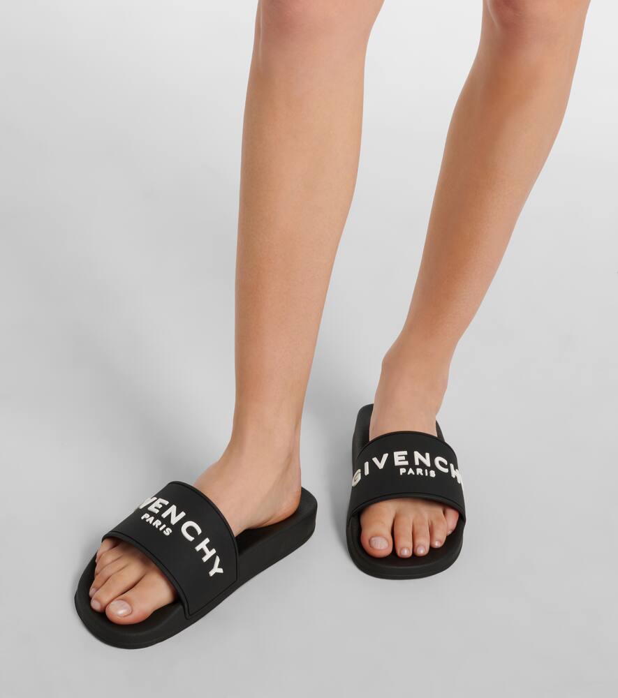 Givenchy Logo slides