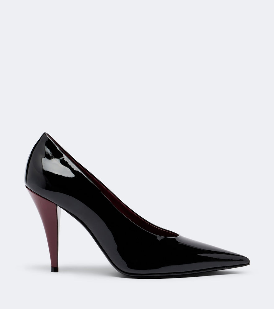 Givenchy Pointy patent leather pumps - Black High-Heel Pumps