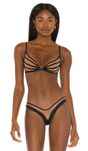 God Save Queens Forget Me Not Bra in Black - Soutien-gorge God Save Queens - Forget Me Not - Noir - 天佑皇后勿忘我黑色文胸 - God Save Queens Vergissmeinnicht-BH in Schwarz - God Save Queens 포겟 미 낫 브라 블랙 색상 - Dio salvi le regine, non ti scordar di me, reggiseno in nero