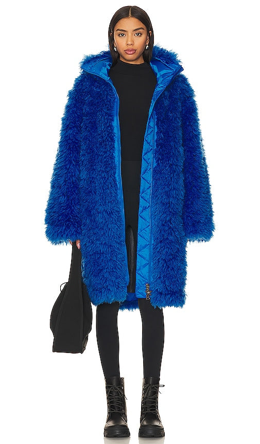 Goldbergh Teddy Jacket in Blue - Veste Teddy Goldbergh en bleu - Goldbergh 蓝色泰迪熊夹克 - Goldbergh Teddyjacke in Blau - Goldbergh 테디 재킷 블루 색상 - Giacca Teddy Goldbergh in blu
