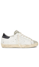Golden Goose Super-Star Sneaker in White - Baskets Super-Star Golden Goose en blanc - Golden Goose Super Star 白色运动鞋 - Golden Goose Super-Star-Sneaker in Weiß - Golden Goose 슈퍼스타 스니커즈화이트 색상 - Sneaker Golden Goose Super-Star di colore bianco