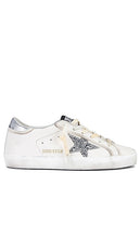 Golden Goose Super Star Sneaker in White - Baskets Super Star Golden Goose en blanc - Golden Goose Super Star 白色运动鞋 - Golden Goose Super Star Sneaker in Weiß - Golden Goose 슈퍼스타 스니커즈화이트 색상 - Sneaker Golden Goose Super Star di colore bianco