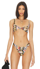 Gonza Twist Bikini Top in Black - Haut de bikini torsadé Gonza en noir - 黑色 Gonza Twist 比基尼上衣 - Gonza Twist-Bikinioberteil in Schwarz - Gonza Twist 비키니 탑 - Top bikini Gonza Twist in nero